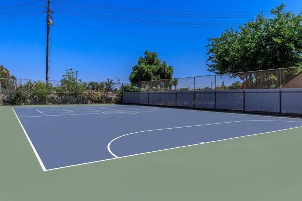 $1,292 / 3br - 1238ft2 - Discover Your Dream Home in Fresno, CA! (Fresno)63798509266307124