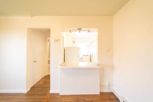 $800 / 1br - 340ft2 - 1br - Beautiful Studio Nestled in the North Berkeley Hills! Walk to UC (Berkeley)64023721324930121