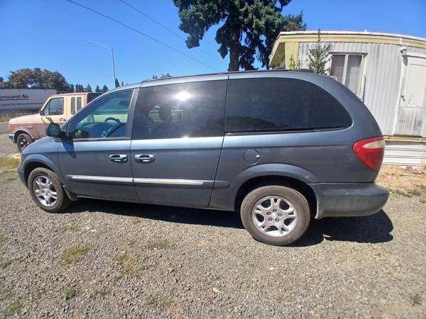 2002 Dodge Grand caravan - $1,500 (Albany)63470783123841123