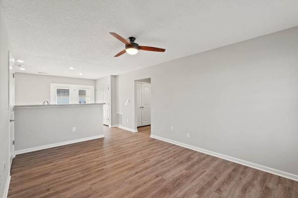 $1.360 / 3 habs - 1242 pies² - Unidades accesibles para sillas de ruedas, conexión para lavadora/secadora, edificio ecológico (Corydon, IN)63290732743041122