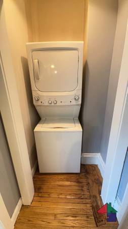 $3,600 / 3br - Great 3 Bedroom- Burlington- HEATED! Avail 6/1/25 (Burlington)63784662794625122