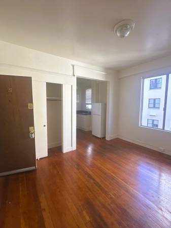 $1,745 Live in the City Core– Cozy Studio w/ On-Site Laundry & Transit Access (tenderloin)63873333059585121
