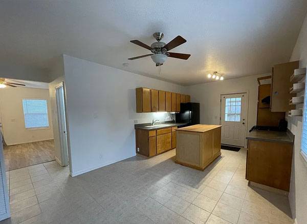 $700 / 3br - 1152ft2 - 💎Casa actualizada de 3-****habitaciones, 1.5***baños**** en alquiler 🌟 (Portland, OR)63914738886915121