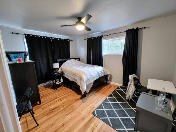 $850 / 1600ft2 - Room for rent--Perfect for Travel Nurses (Longview)63672582887555120