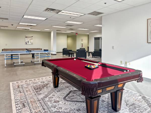 $1,541 / 218ft2 - 🎃 Professional office space near Music Row! (Music Row-Nashville)63904697340418123