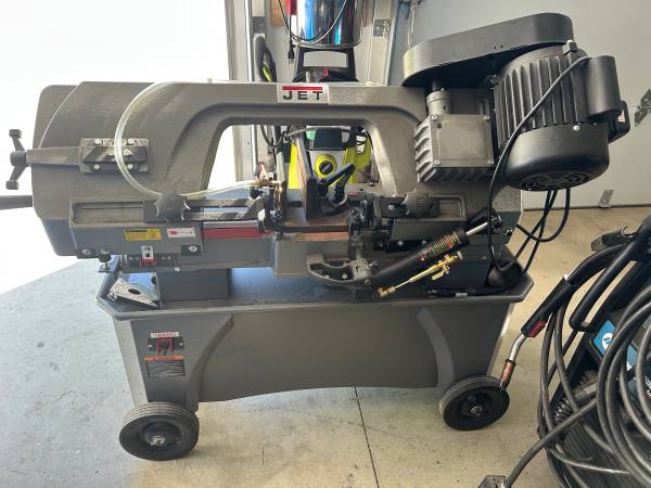 Jet Horizontal / Vertical Bandsaw 1