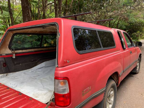 T100 Leer Top Camper shell cherry red 1