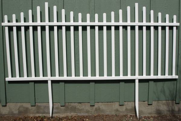 No Dig Zippity Manchester Fence Kit 1