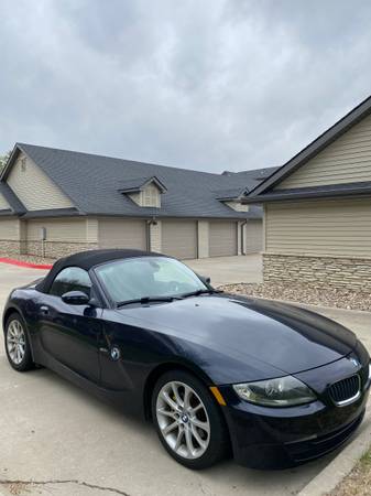 2008 BMW z4 - $7,500 (Clive)63613547649283120