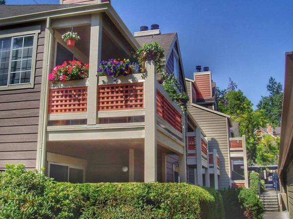 $1,865 / 2br - FREE GIFT w TOUR! - Clubhouse, Minutes to Schools, Parks & Shopping (Beaverton)63831327548547121