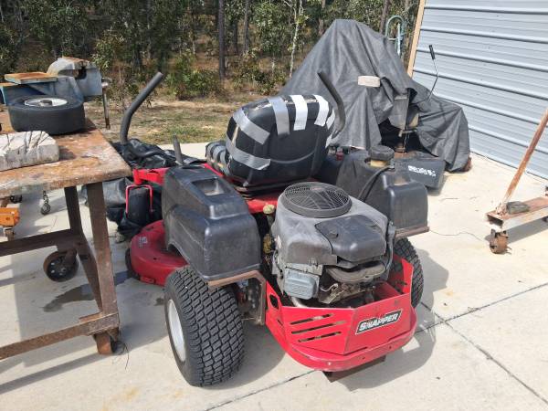 Snapper zero turn mower 1