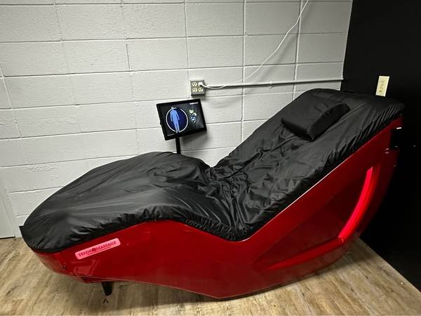HydroMassage Lounge – Full Body Massage Bed w/ Touchscreen 1