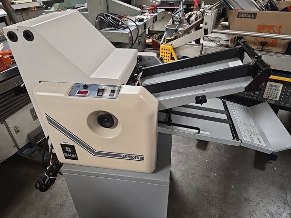 BAUM 714 FOLDER - Baum Paper Folder- Table Top folder,  Air Feed All 3 are Exlt! 1