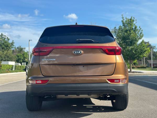 2017 Kia Sportage LX - $7.500 (Tampa)63443575464449122