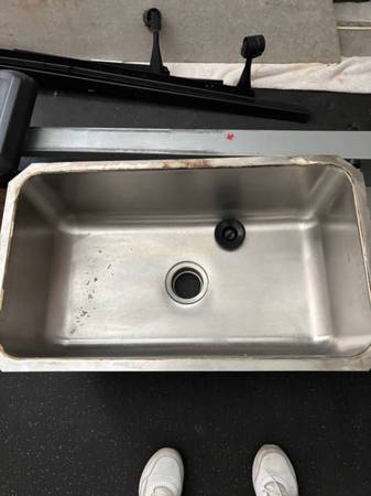 .kitchen sink 1