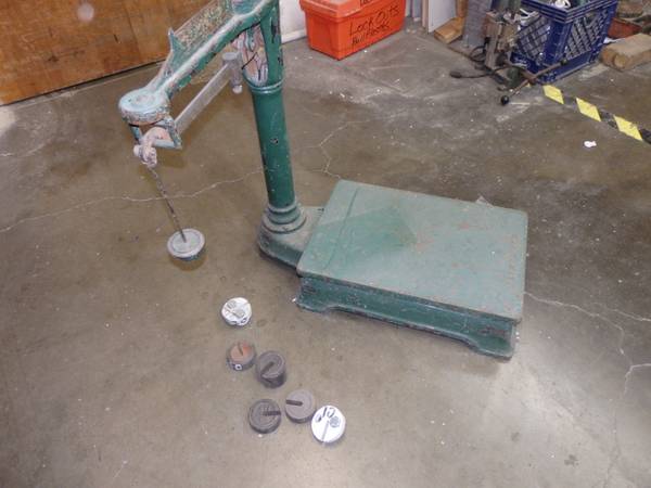 Scale, would make a nice display piece 1