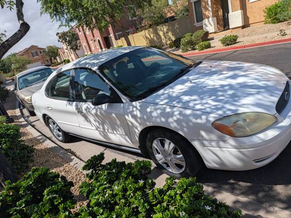 2005 Ford Taurus  *Reliable  Low Mileage* 109k 1