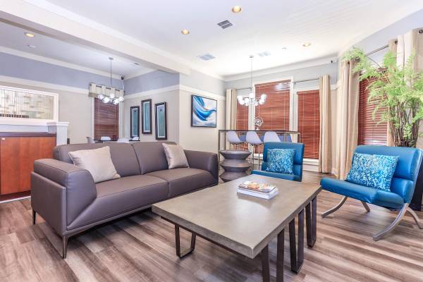 $2,350 / 2br - 1081ft2 - Alexandria VA, 2 bedroom, Breakfast Bar (5901 Coverdale Way, Alexandria, VA)64040193244035121
