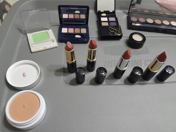 Makeup  TEN Items 1