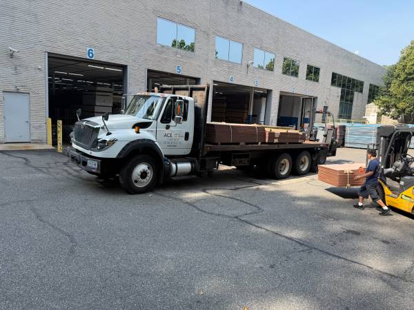 2016 International 7600 Flatbed with Palfinger Forklift - $59,99563654721558403122