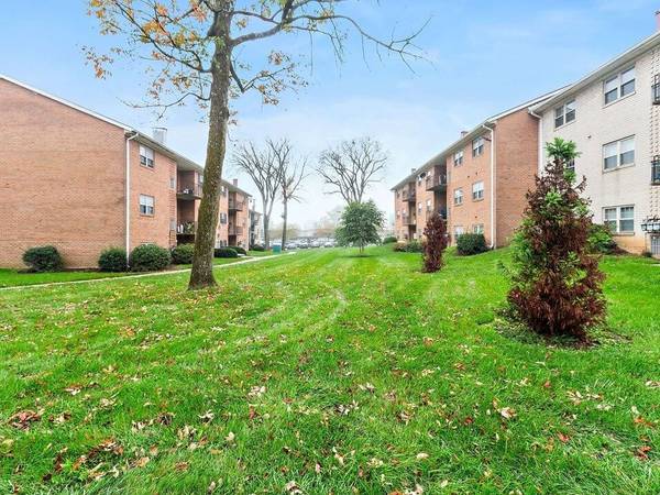 $1,280 / 1br - On-Site Maintenance, Laundry Facilities, 1 bedroom (7910 Dunhill Village Circle, Baltimore, MD)63694554461571124