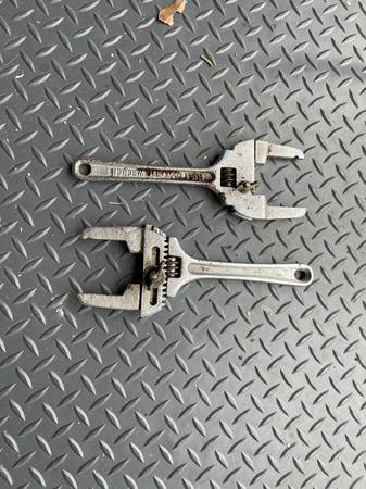 Stuffing Box Wrenches 1