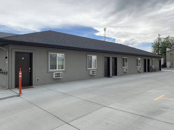 $950 / 1br - 1 DORMITORIO 1 BAÑO APT (TWIN FALLS)63664975981315123