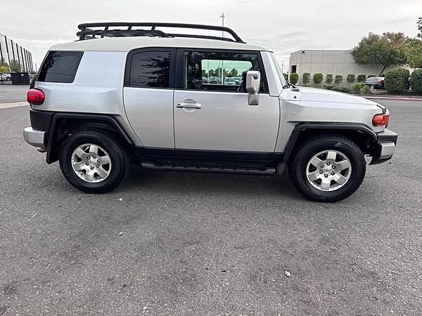 2007 Toyota FJ Cruiser Base 4dr SUV (4L V6 5A) - $16495.0063619458407811124