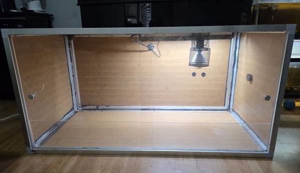 Reptile Enclosure (Carmichael)63679341884675120