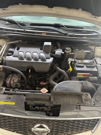 Nissan sentra 2011 1