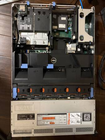 Dell Poweredge 720XD server 12bay 32GB RAM 2xE5-2660 1