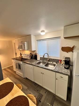 $1,095 Studio For Rent (Chico)63972104762243120