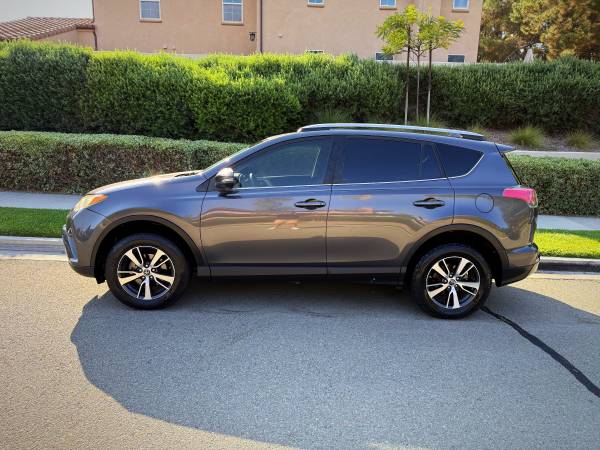 2017 Toyota Rav4 - $12,500 (San Diego)63470057794817124