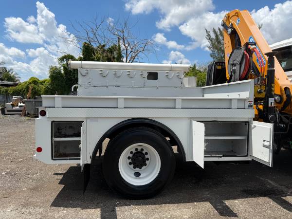 2019 International 4300 Effer 135/3S - Photo 3