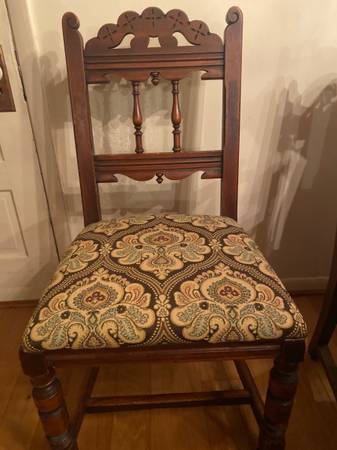 REDUCED-Spindle Chair with beautiful tapestry seat 1