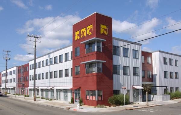 $2,195 ONE OF A KIND!  SPACIOUS SPACE WITH VIEWS - Available NOW! (berkeley)63797037401985121