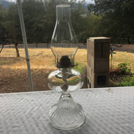 Vintage Eagle Kerosene Lamp 1