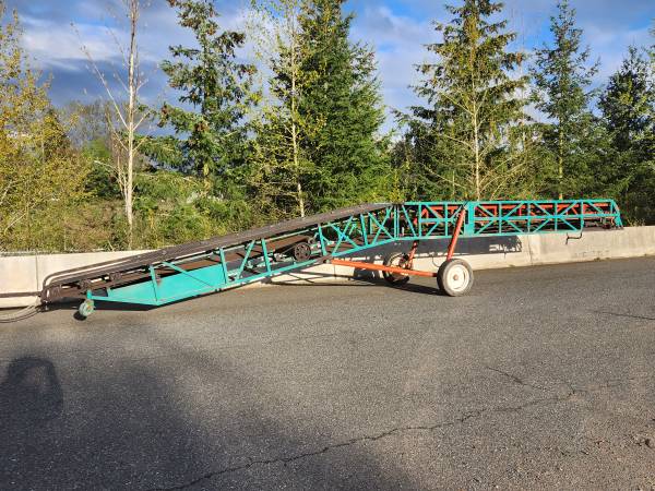 2024 Custom Portable Multi-Length Transfer Stacker Conveyor - $15,000 (Transport Assistance Available)63470285915265123