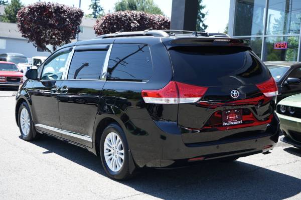 2012 Toyota Sienna  Limited 7-Passenger Minivan - $18,995 (West Coast Autoworks Everett)63623096929025122
