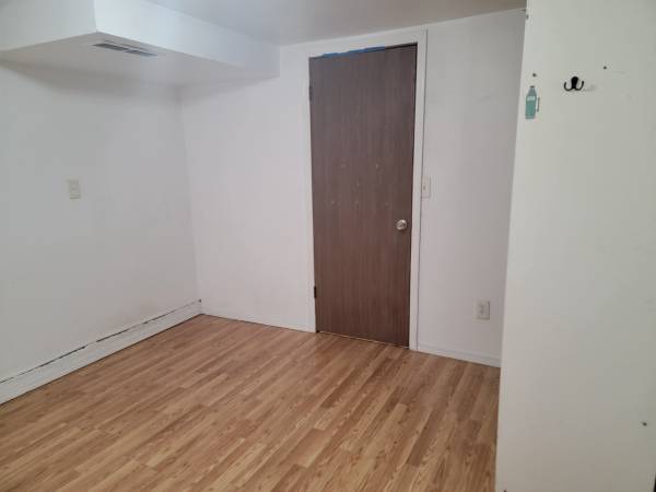$650 / 1br - 120ft2 - Quiet Room (Seattle Beacon Hill)64031137050627122