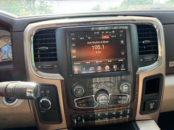 2016 RAM 3500 LONGHORN 6.7L - Photo 9