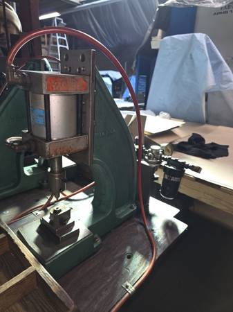 Mead Pneumatic Press – Dual Palm Safety Controls – Tested 1