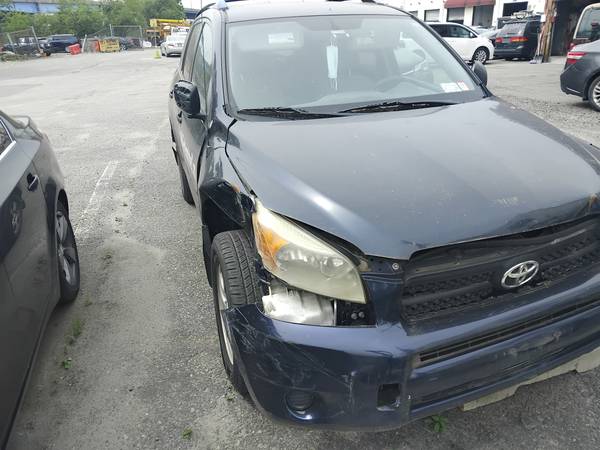2007 Toyota Rav4 - $2,500 (College Point)63618003910529124