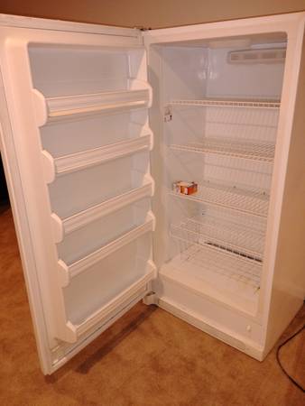 Large stand up freezer 1