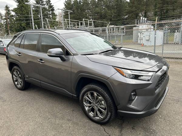 2022 Toyota Rav4 Hybrid XLE Premium 4WD --1owner, Clean title, Loaded- - $29,950 (kirkland)63614007741057122
