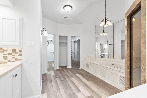 $3400.00 / 1br - Cozy 4 Bed/2.5 Bath Room in Corpus Christi - $3400/mo64036540495363124