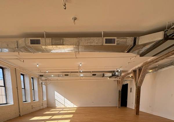 $2,700 / 908ft2 - Modern Office Loft | 908 SF in Sunset Park | Renovated Space + Amenities (Brooklyn)63912045978242121