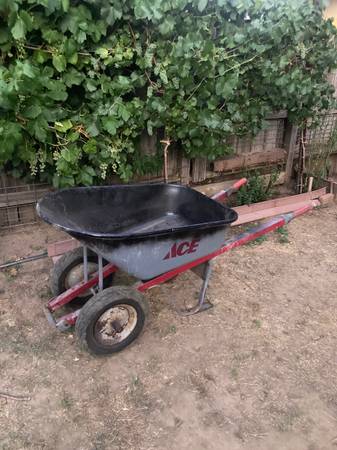 Wheel barrel 2 wheels 1