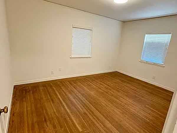 $820 / 2br - 1140ft2 - Update 2 bed 1 bath home ! (Sacramento, CA)64043494281217122