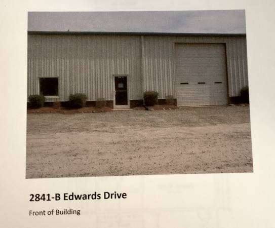$1,500 / 2000ft2 - Office / Warehouse Space For Rent Simspon NC (Simpson)64183248482306121